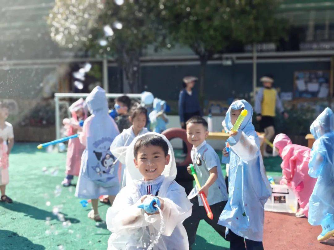 祝全市少年儿童节日快乐!