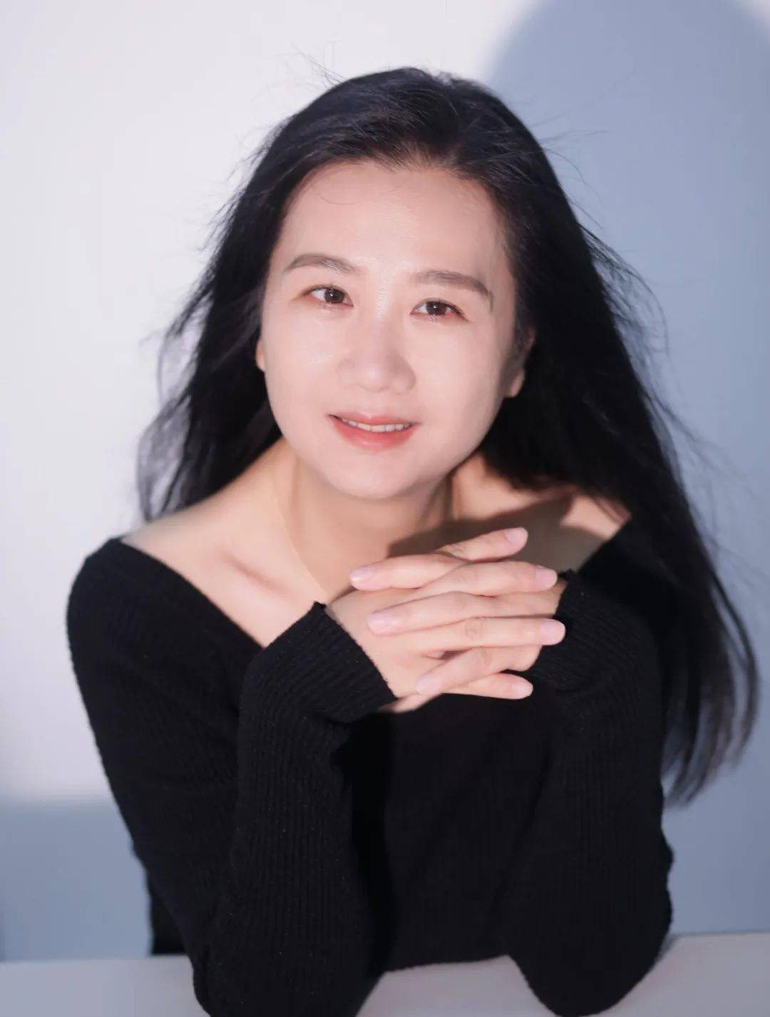 已出版《白薇评传》(湖南人民出版社)《自我完成自我挑战——施叔青评