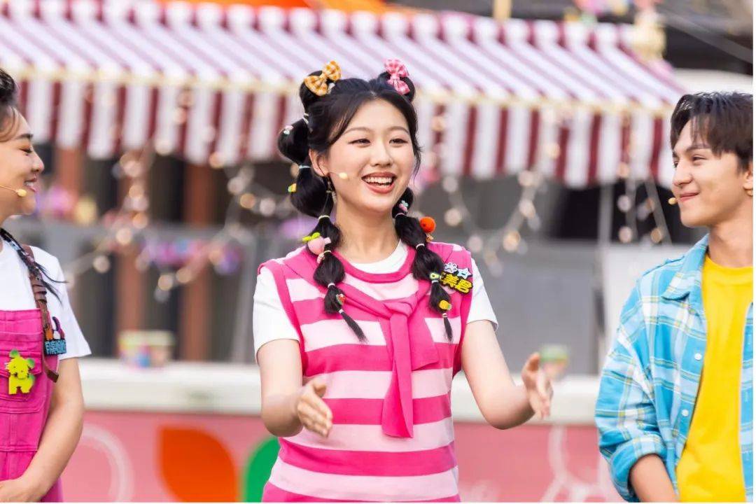 总台少儿频道8位新主持人请求添加你为好友!