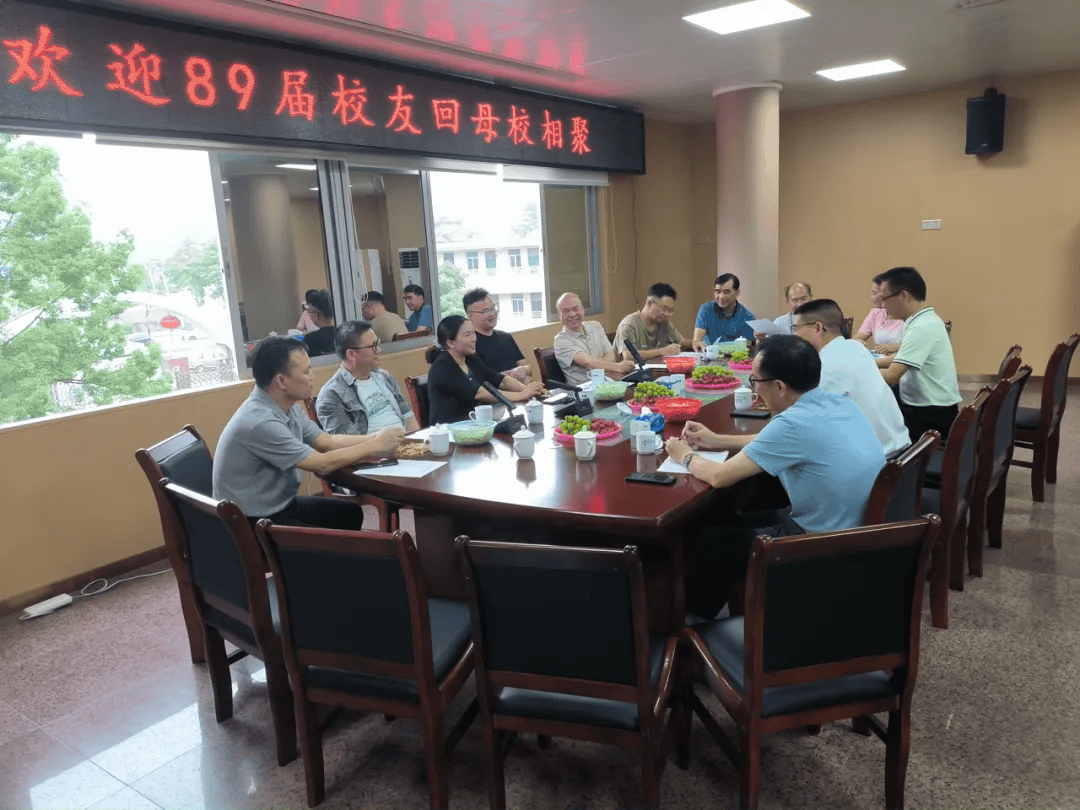 事发 云浮中学 现场