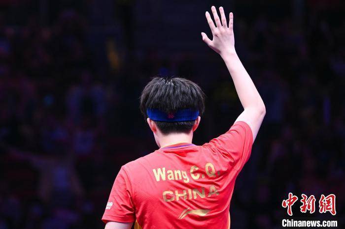 wtt重庆冠军赛:中国队包揽决赛席位_何蓬磊_王楚钦_樊振东
