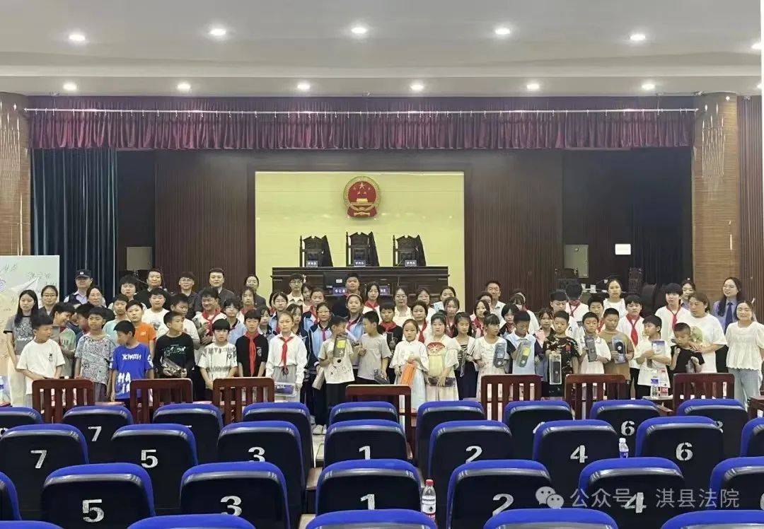 部,县关工委,县老干局,团县委到北阳镇卧羊湾中心小学开展"童梦飞扬