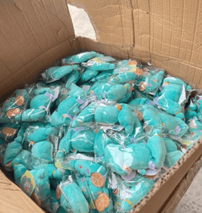 这些卖盗版"奥特曼"玩具的商家,没收并罚款!