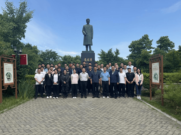 该专线是以乔冠华故居,陆秀夫纪念馆,中共苏中二分区委《人民报》印刷