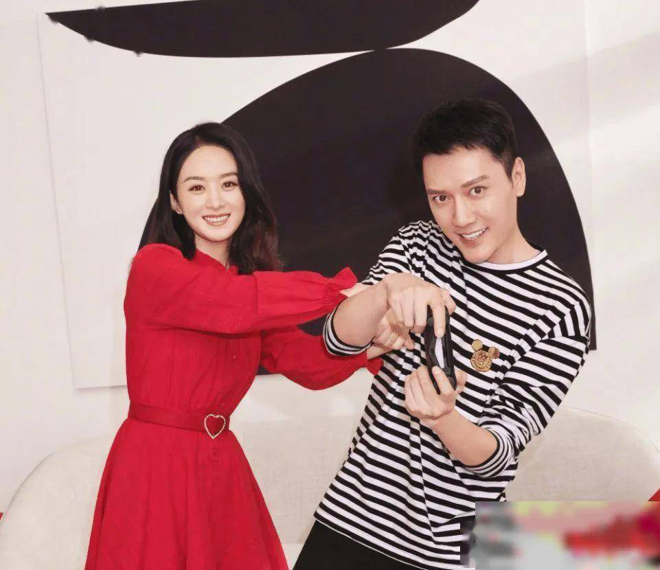 她和冯绍峰的婚姻,真的是闪婚闪离的代表了.