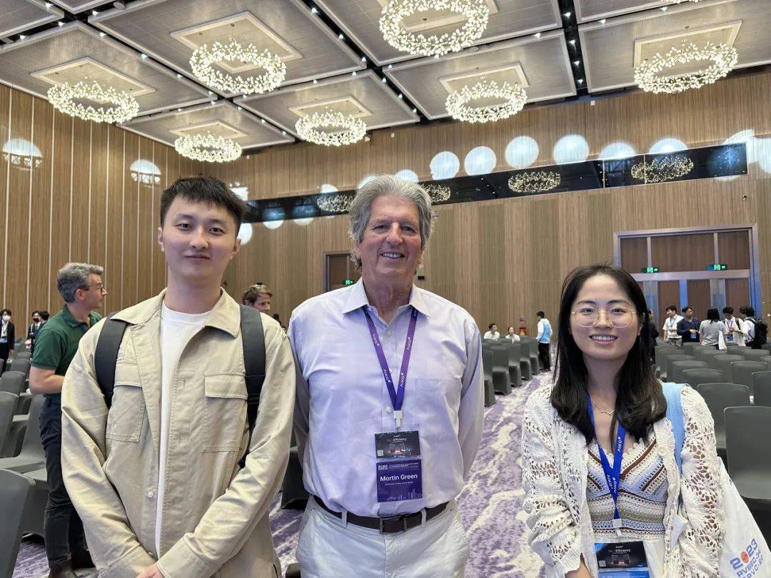 实验的枯燥和痛苦,以及失败所带来的潮水般的对自己的质疑,对王玉瑞