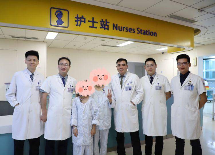 一肝救两命!高难度劈离式肝移植手术救了13岁女孩和51岁阿姨