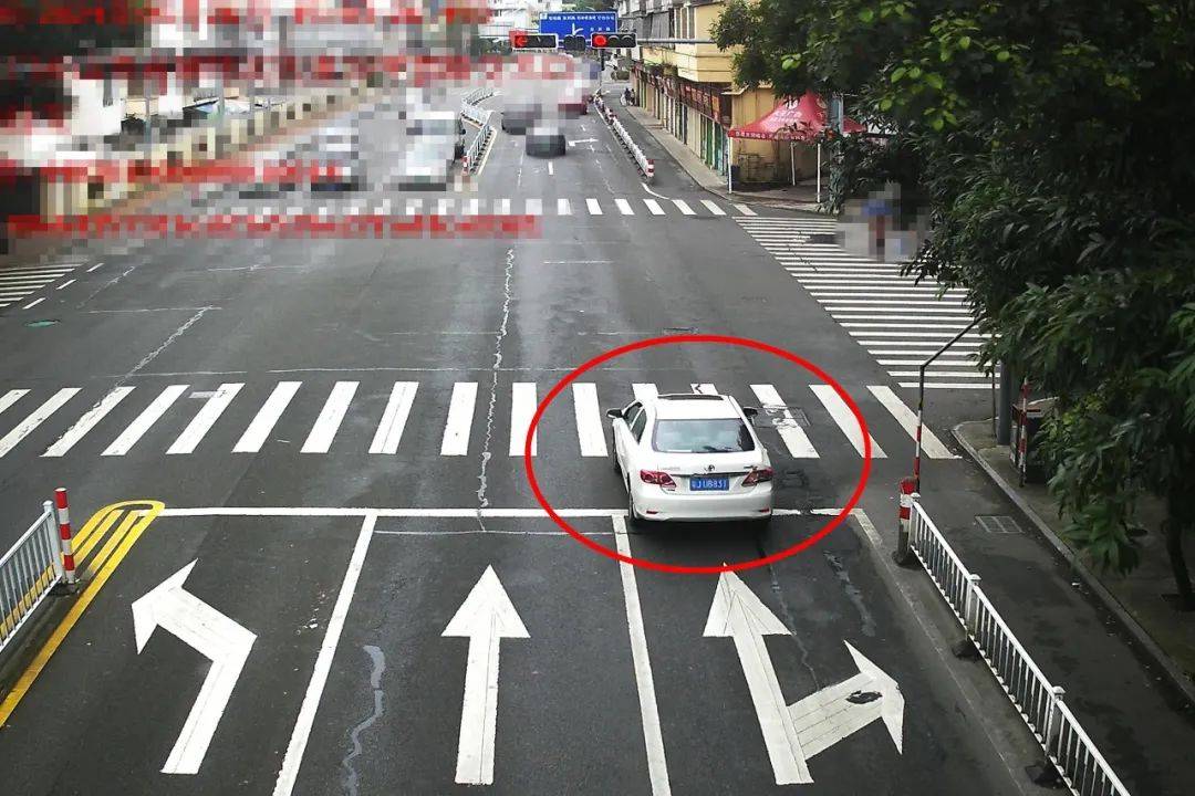 闯红灯曝光,你的车"上镜"了吗?