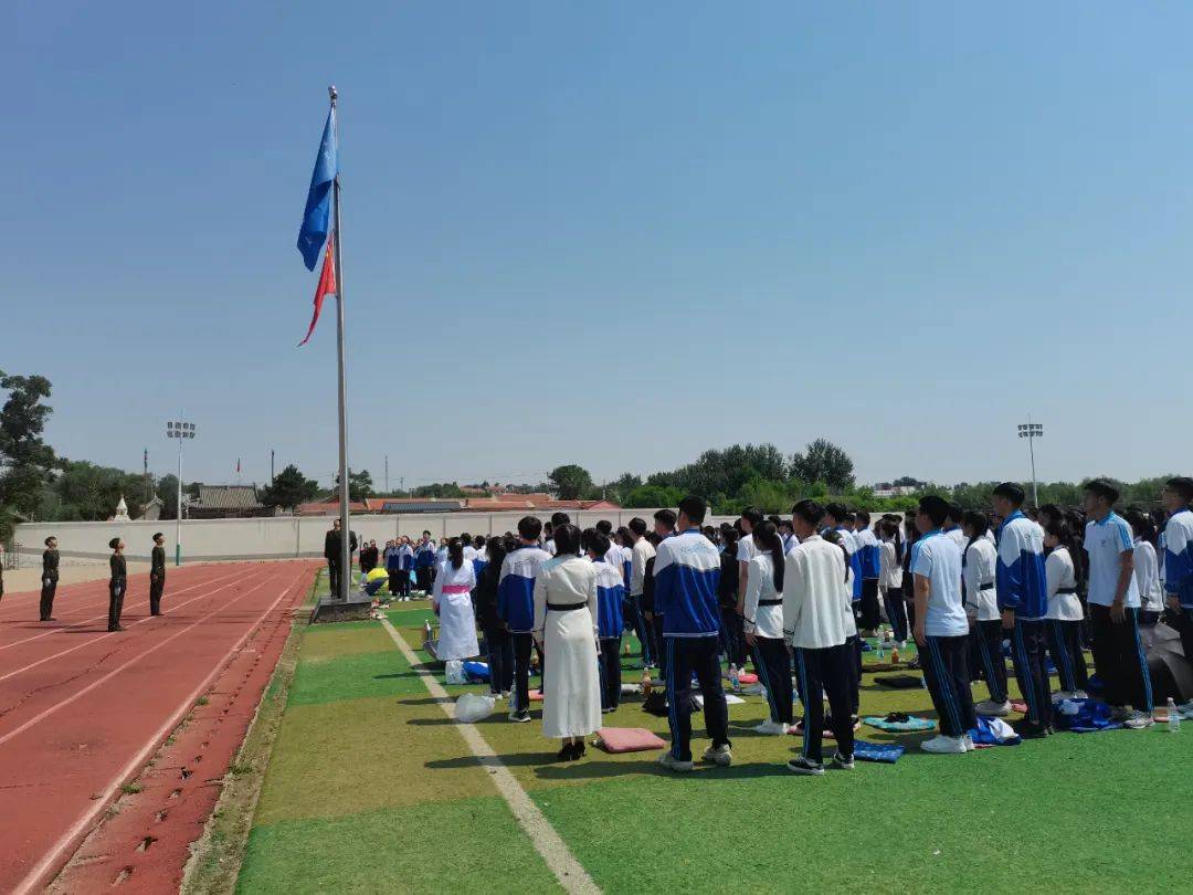 库伦旗第一中学隆重举行2024届高三年级毕业典礼