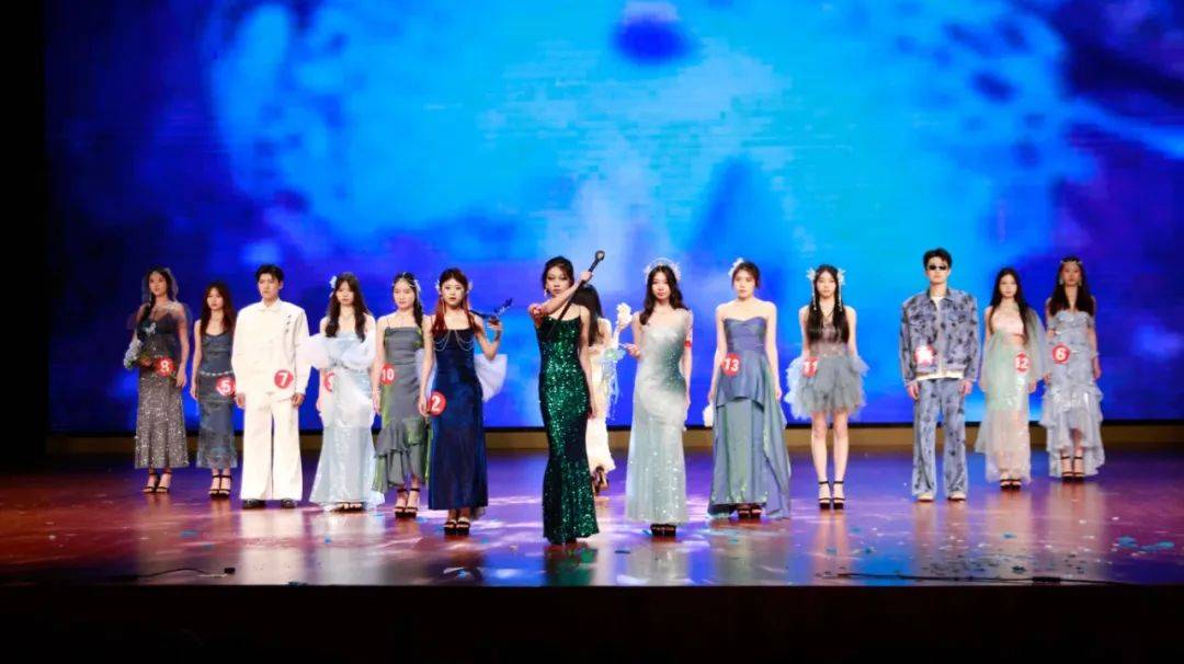 模特大赛 | "未"蓝盛典,璀璨落幕!_万物_发展中心_生命