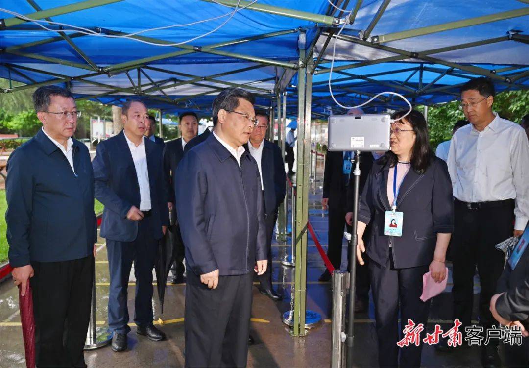 任振鹤在兰州市调研巡查2024年高考组考工作