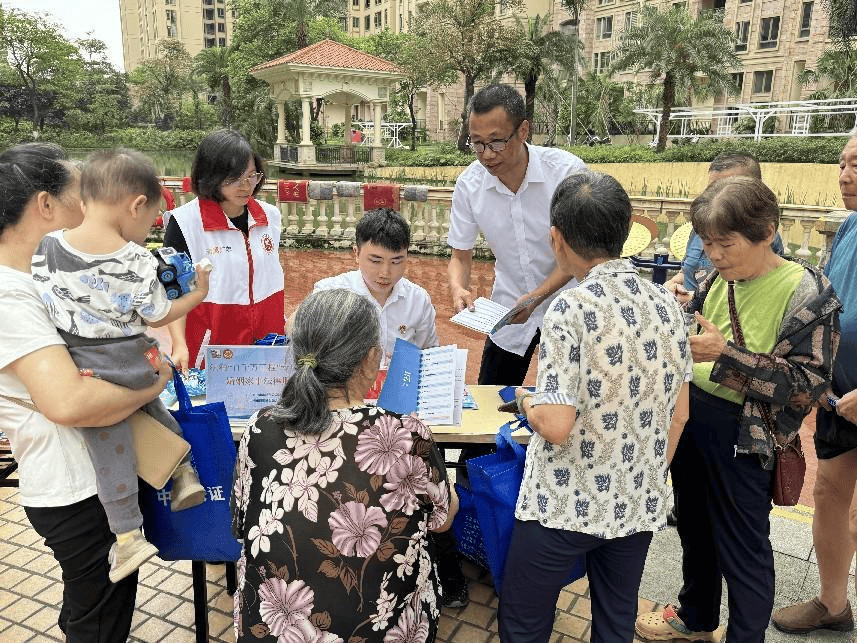 普法照片摄影作品图片