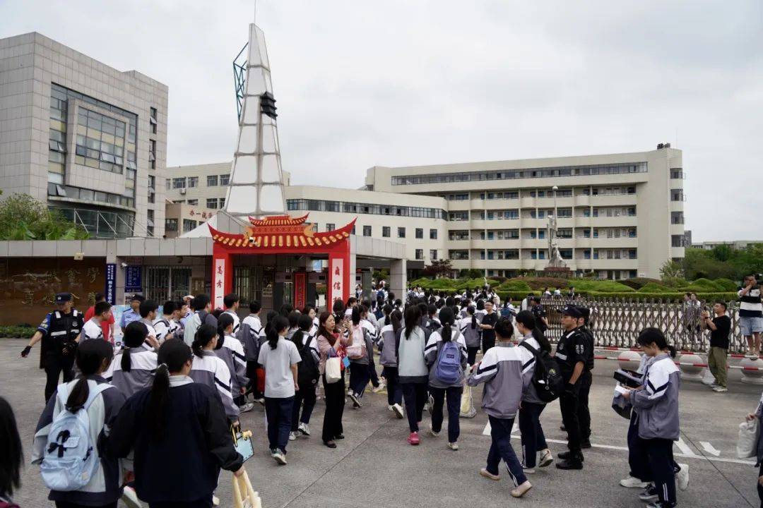 桐乡3426人,加油!