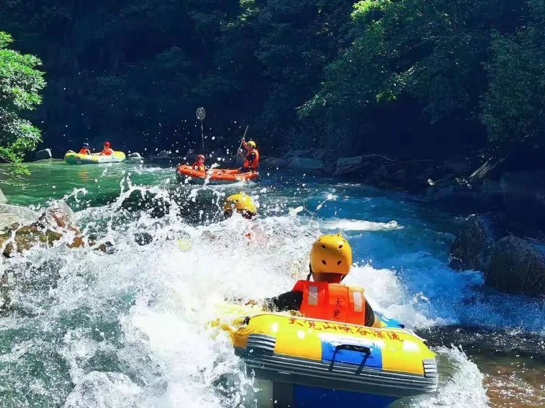 舱,畲家驿站,神仙居),即送价值168元金竹漂流门票(每间客房每天1张)