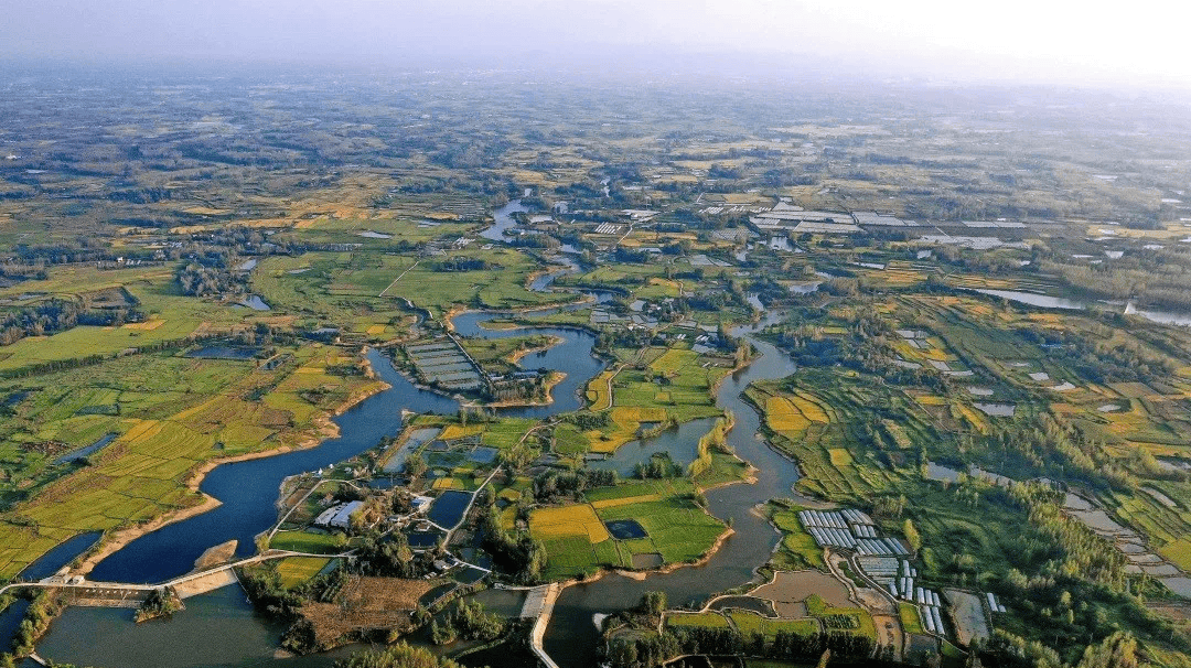 五里镇原名九店乡,位于信阳市平桥区东部,面积80