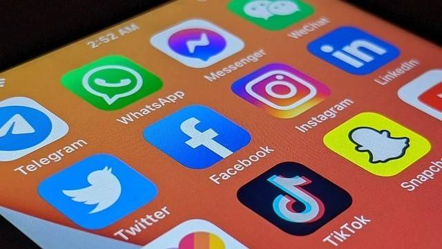 上瘾 纽约立法禁止社交媒体向儿童推荐 内容