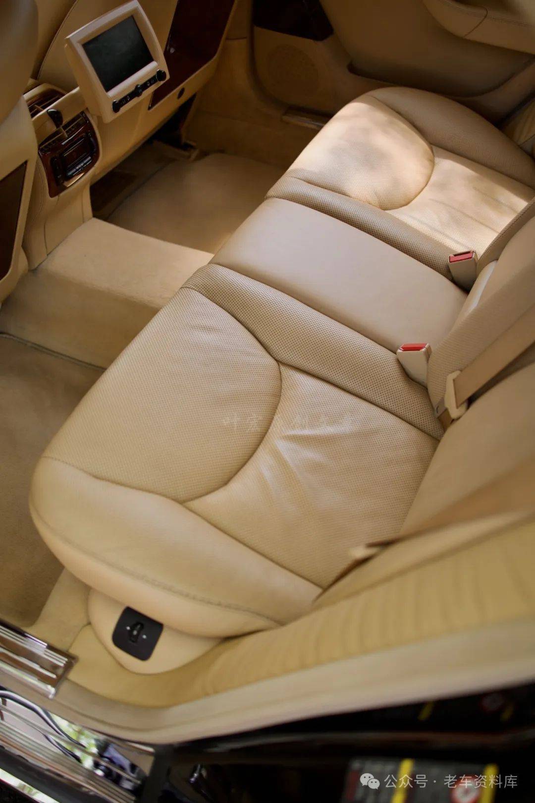 国内老车分享2005年中国规格"蝴蝶奔"s600l