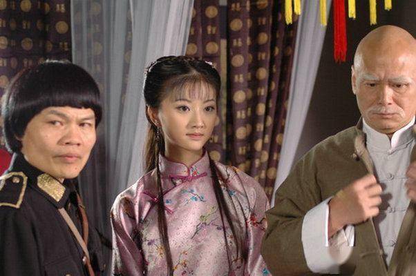 丫鬟的命",怎么捧都不红的5位女星,一点都不冤_景甜_周雨彤_胡冰卿