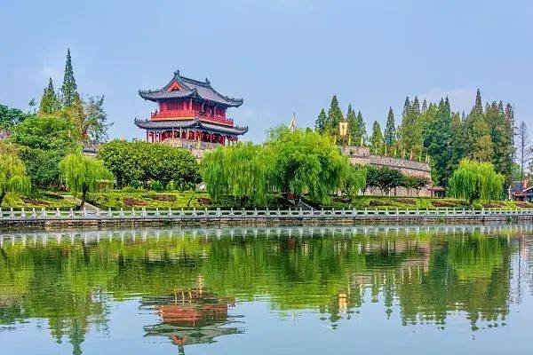 高考结束这个夏天怎么过?"外出旅游"成为阳江考生"高频选择"