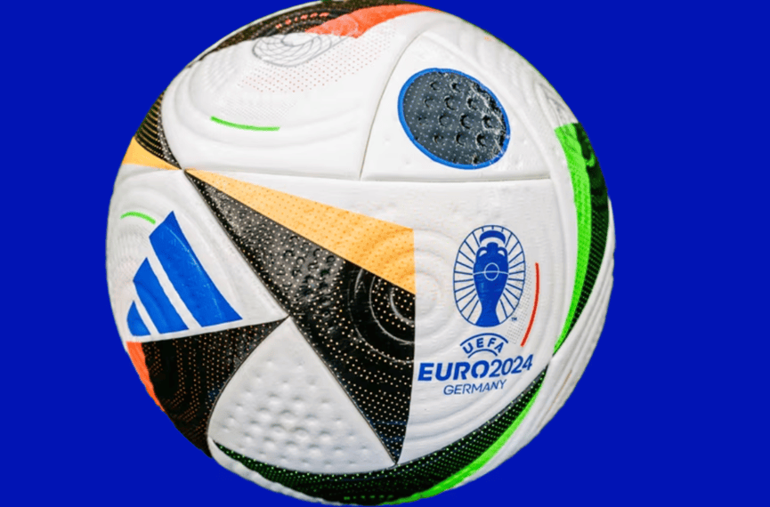 欧洲杯开赛在即,盘点历届欧洲杯官方用球