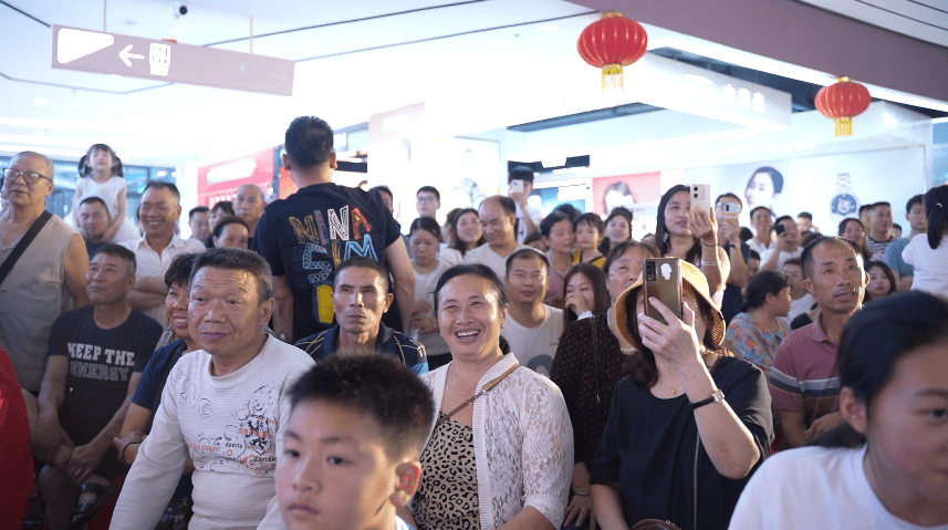 "桂阳说媒"再度来袭 现场牵手成功5对!