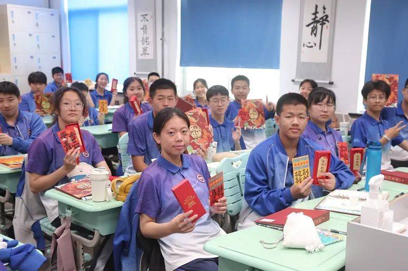 "七"开得胜 "中"灵毓秀——青岛七中举行2021级离校仪式