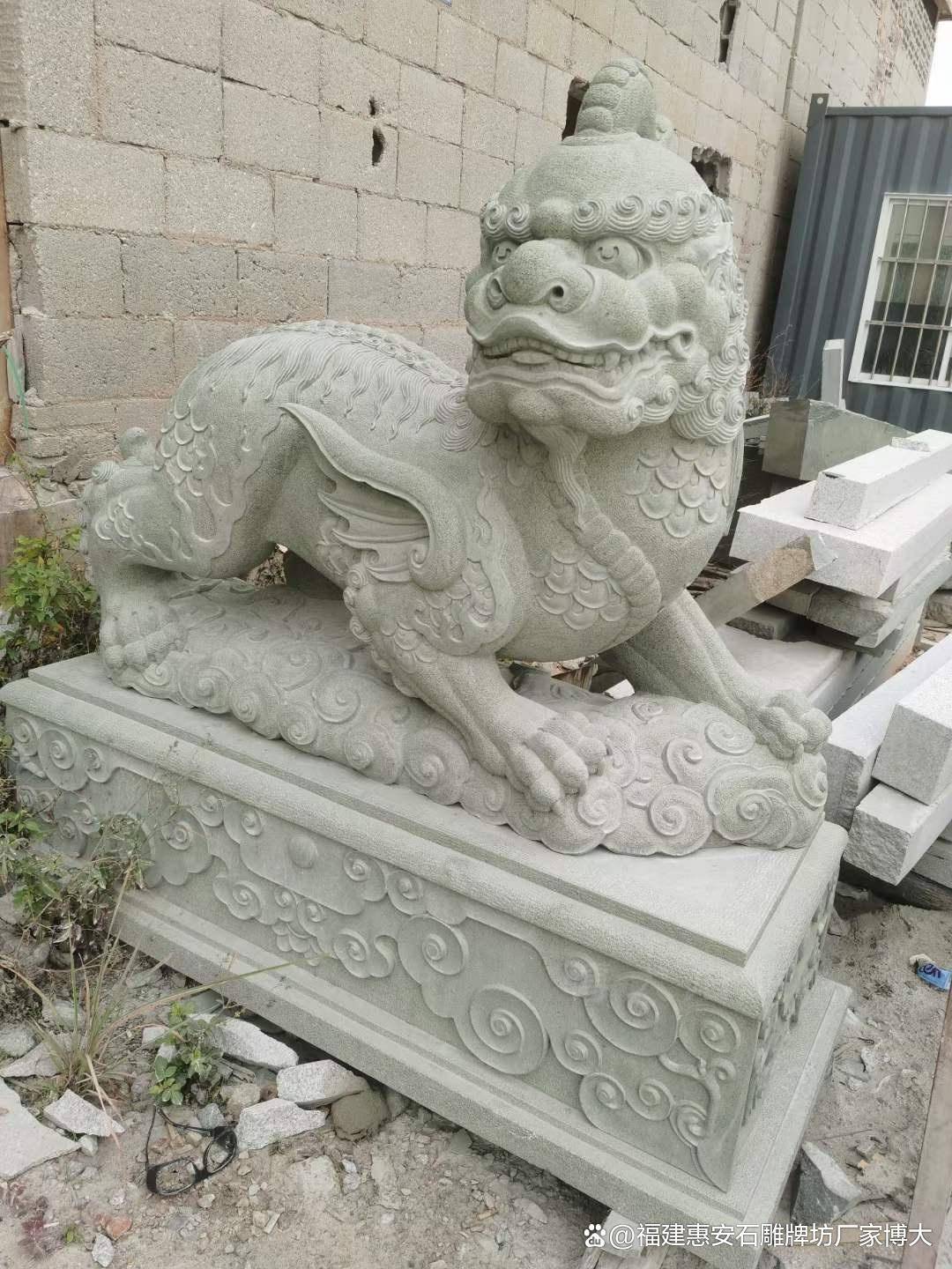 貔貅石雕的材质与收藏价值