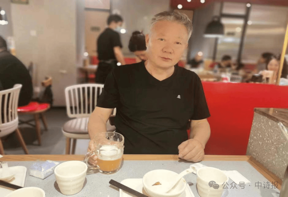 中国诗歌报名家风采专栏(98)陈宝莹作品专辑