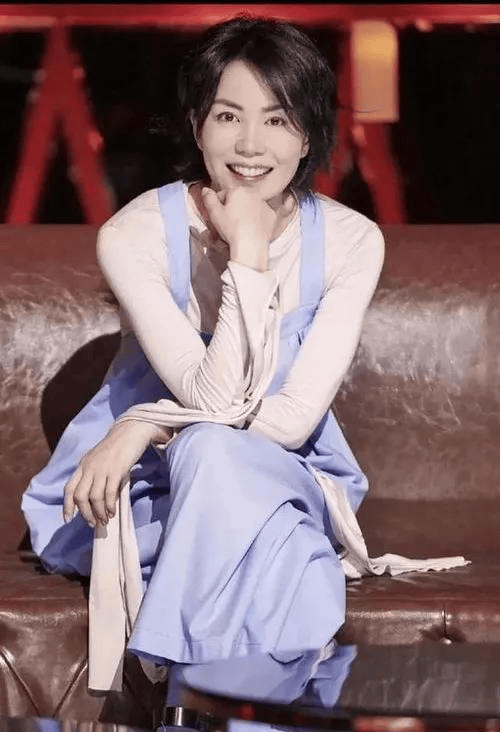 王菲"愚妇西藏取经",回看她和谢霆锋结局,不愧是大师_李亚鹏_栾树