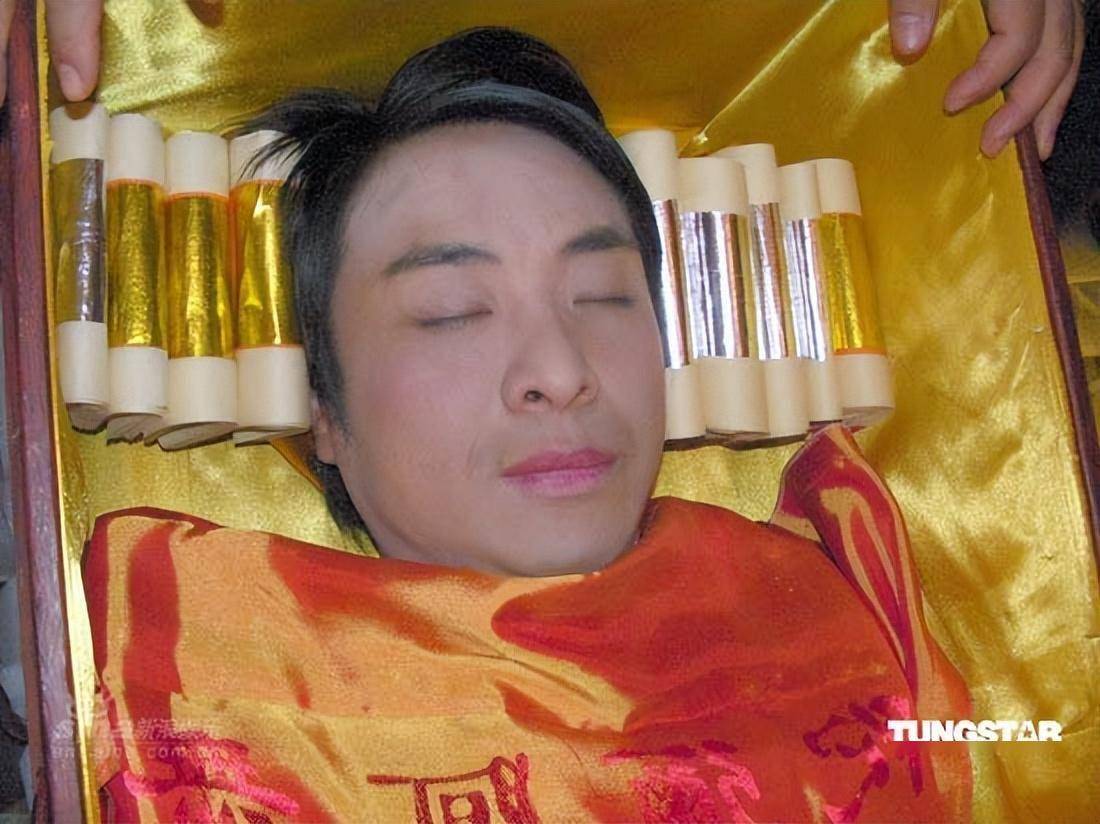 调戏容祖儿,与翁美玲冥婚,号称东南亚鬼王的他还有过什么骚操作
