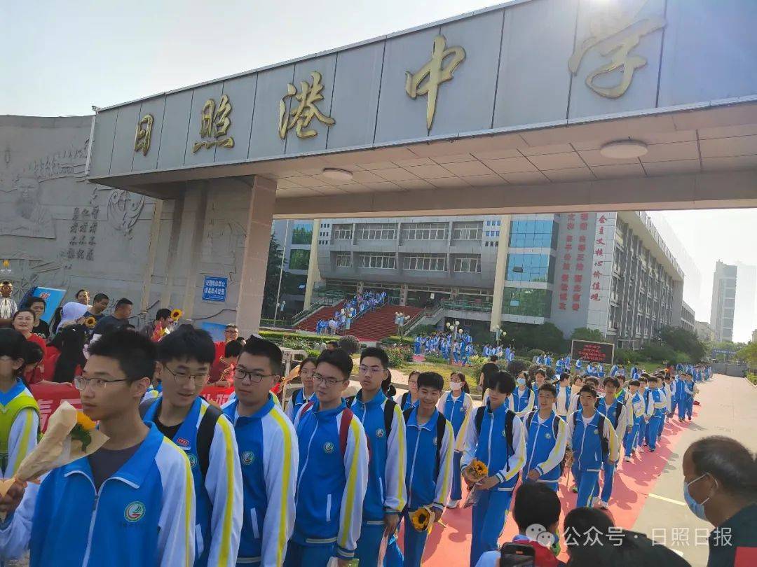 实验高中,新营中学,北京路中学日照日报社记者分抵一大早日照市中考