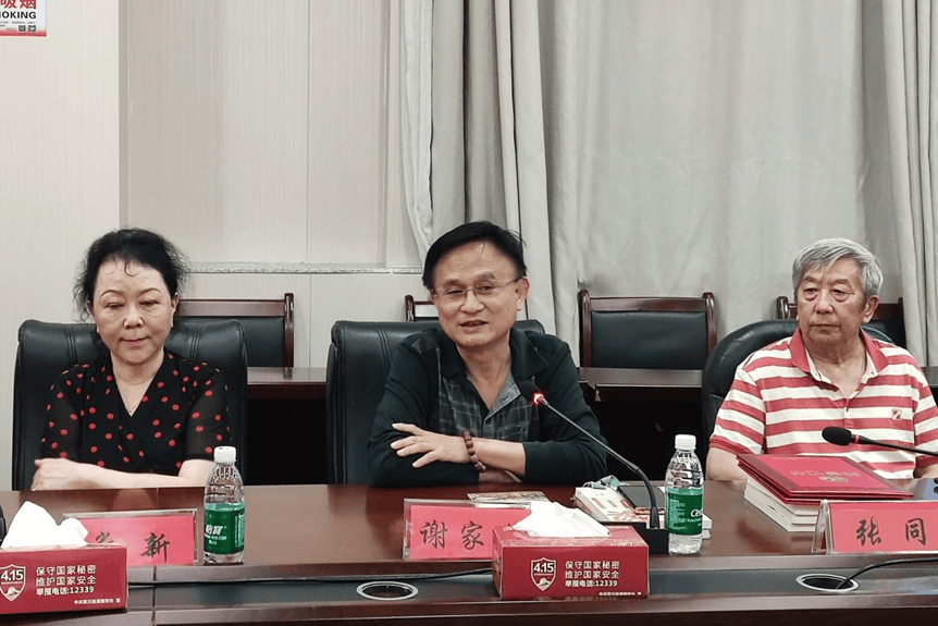 张恨水先生的后人"寻访张恨水在黎生活足迹活动"一行访问黎川