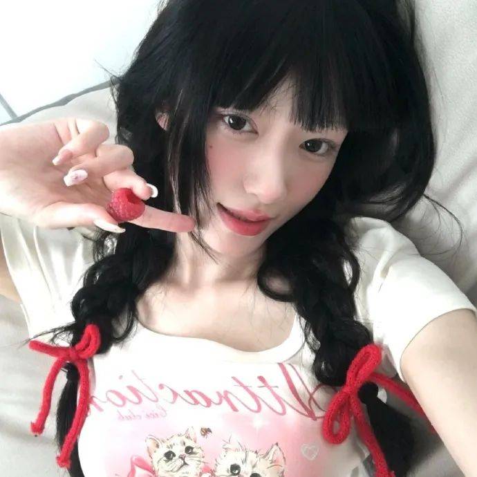 头像 | 不易撞小众御姐头像 676767