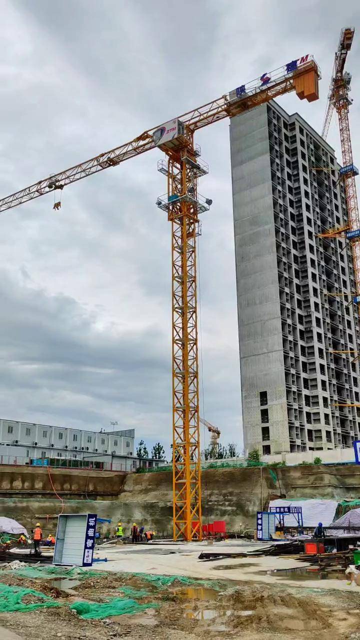 施工现场实拍 记录真实生活 玩转高空项目品味人生百态 塔吊 为建设者