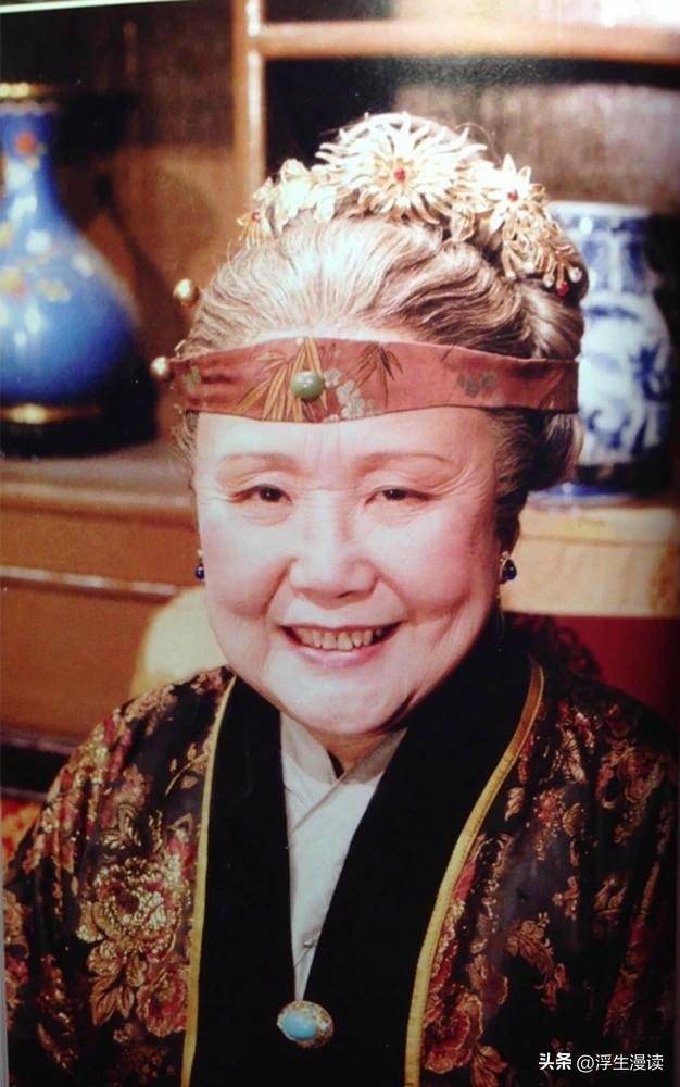 《红楼梦》|琉璃世界,曹公把对宝钗的赞美,藏在不经意