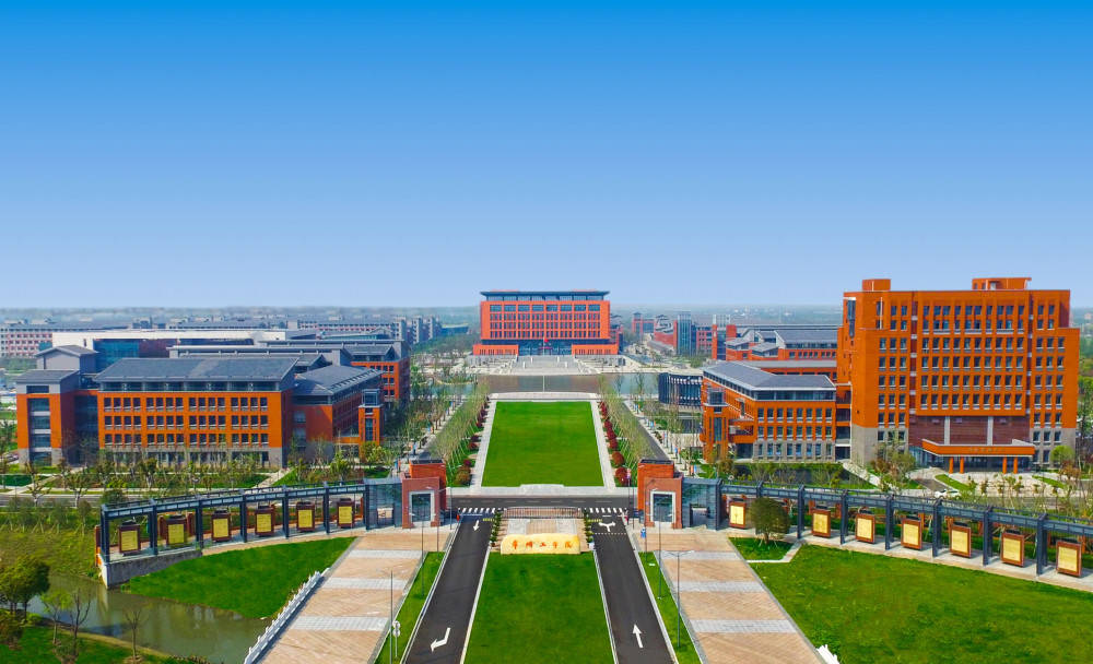 更重要的是许昌学院是本科二批招生且招生分数