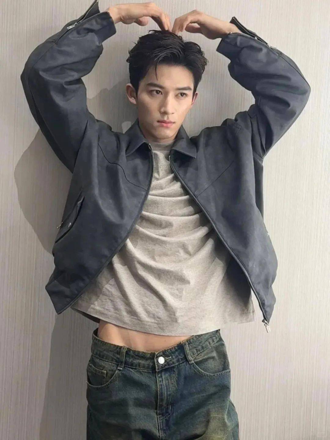 22岁新晋内娱男妲己因"夺人妻"爆红,网友:他还只是个孩子啊!