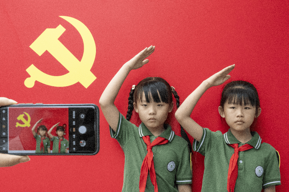 此次活动,在孩子们心中种下热爱祖国,热爱党的种子,激励他们将来为