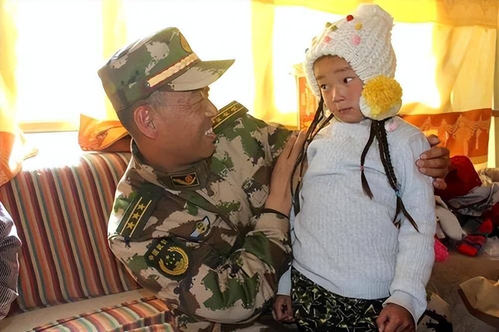 范玉龙任武警湖南总队司令员