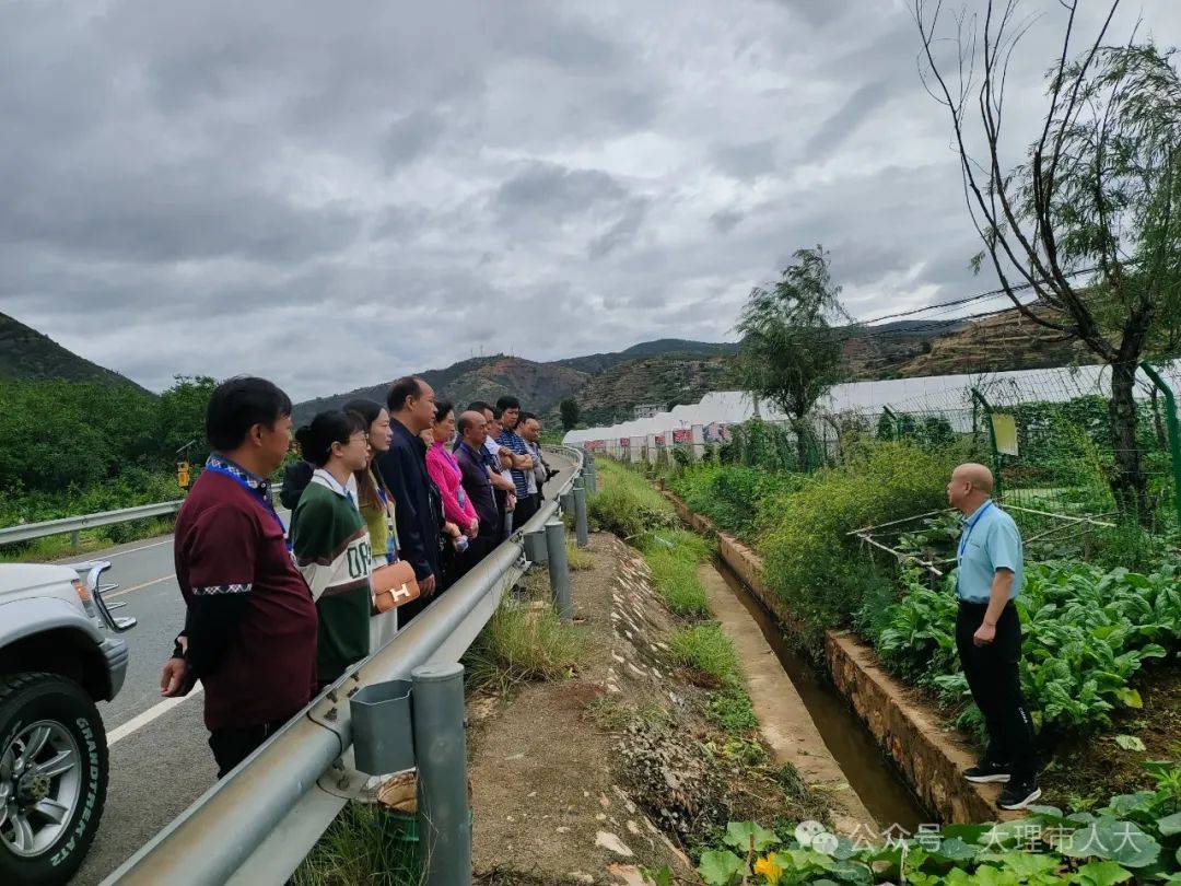 海东镇:组织人大代表视察《云南省大理白族自治州洱海保护管理条例》