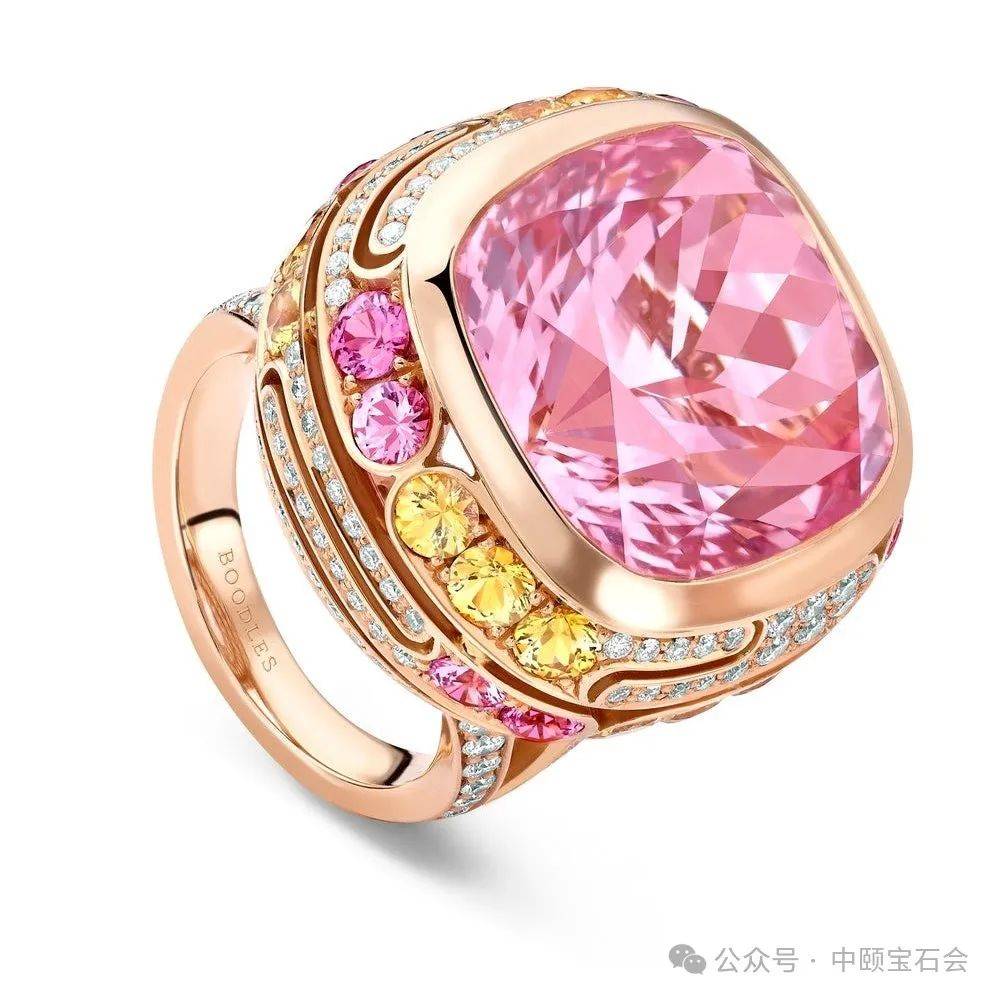 02ct摩根石,镶嵌钻石和彩色蓝宝石.