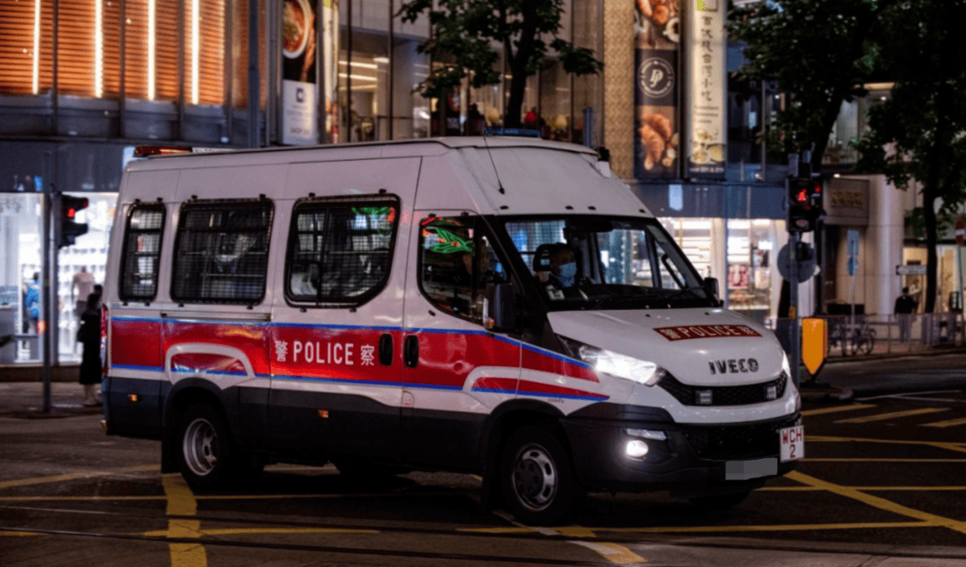 进口依维柯冲锋车!见识见识香港警察使用的进口依维柯daily吧