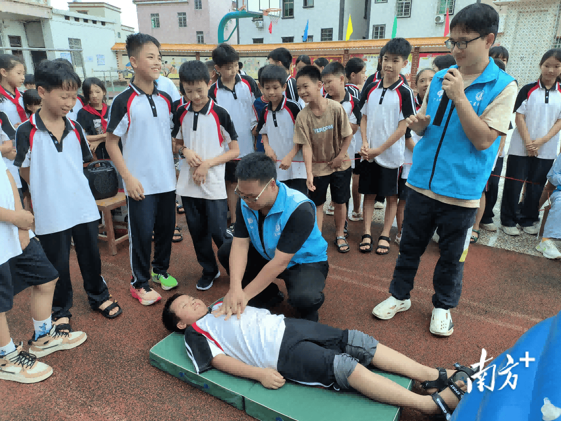 谷歌：2024香港管家婆王中王资料-防溺水安全教育在行动（一）青少年应该如何做？牢记“六不准”