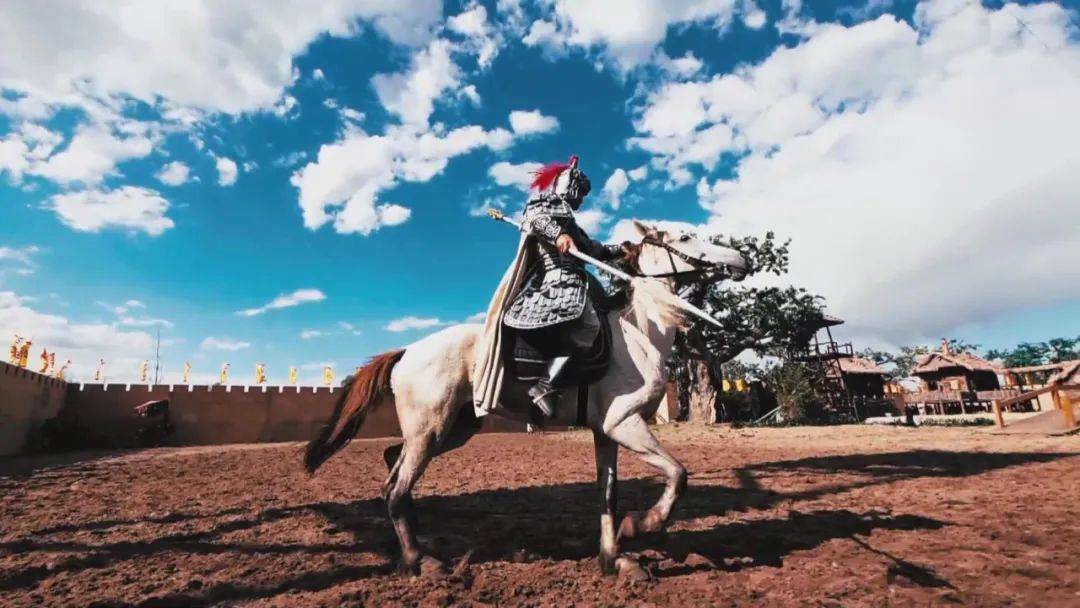 21℃的夏天|中国马镇《战神赵子龙》实景演出:金戈铁马 气势如虹