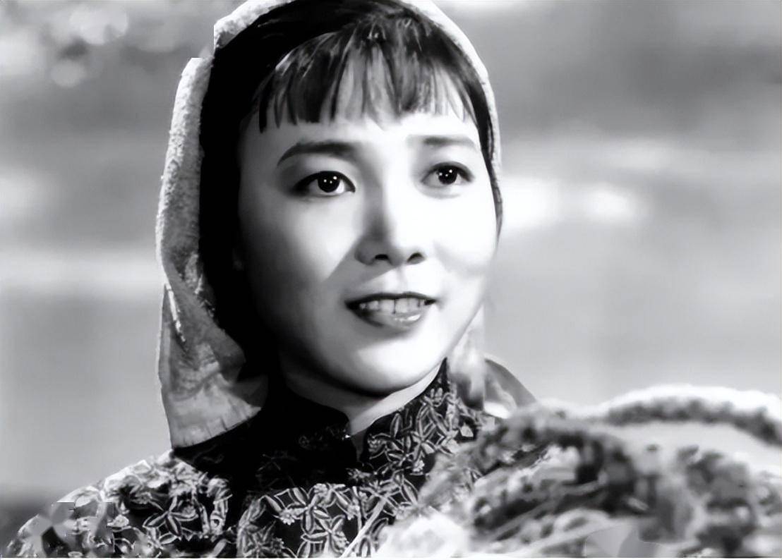 被王心刚看好 却被刘晓庆抢角色 如今68岁依然美如花_李岚_南海_长城