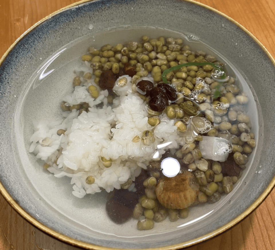 热闻|苏式绿豆汤"震惊"东北人,你喝的绿豆汤是红色还是绿色?