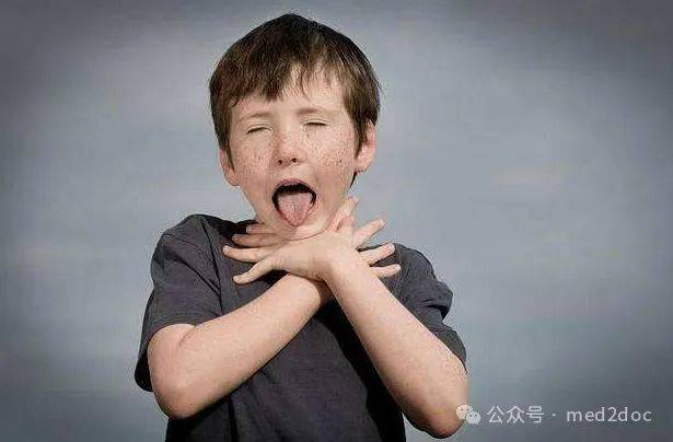 被呛着时该怎么办？不要去拍背、喝水！_筱原_时候_做法