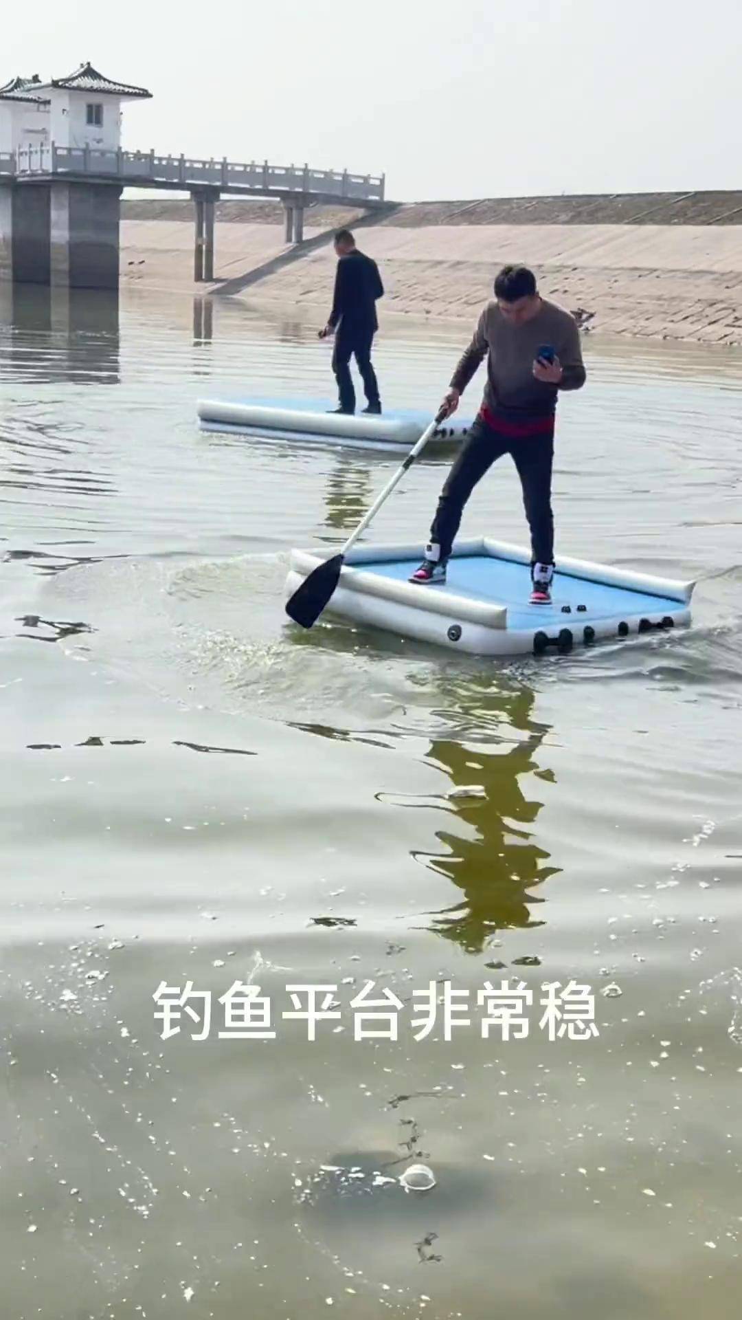 浮台船图片