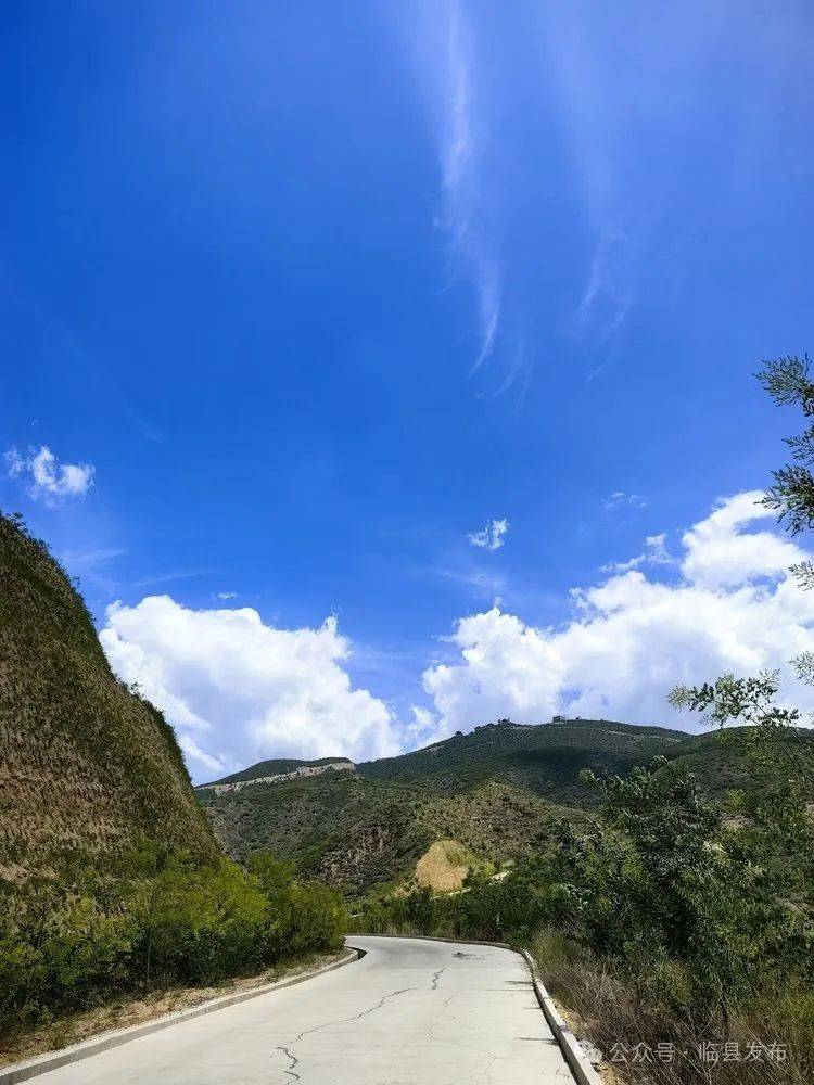 临县汉高山图片