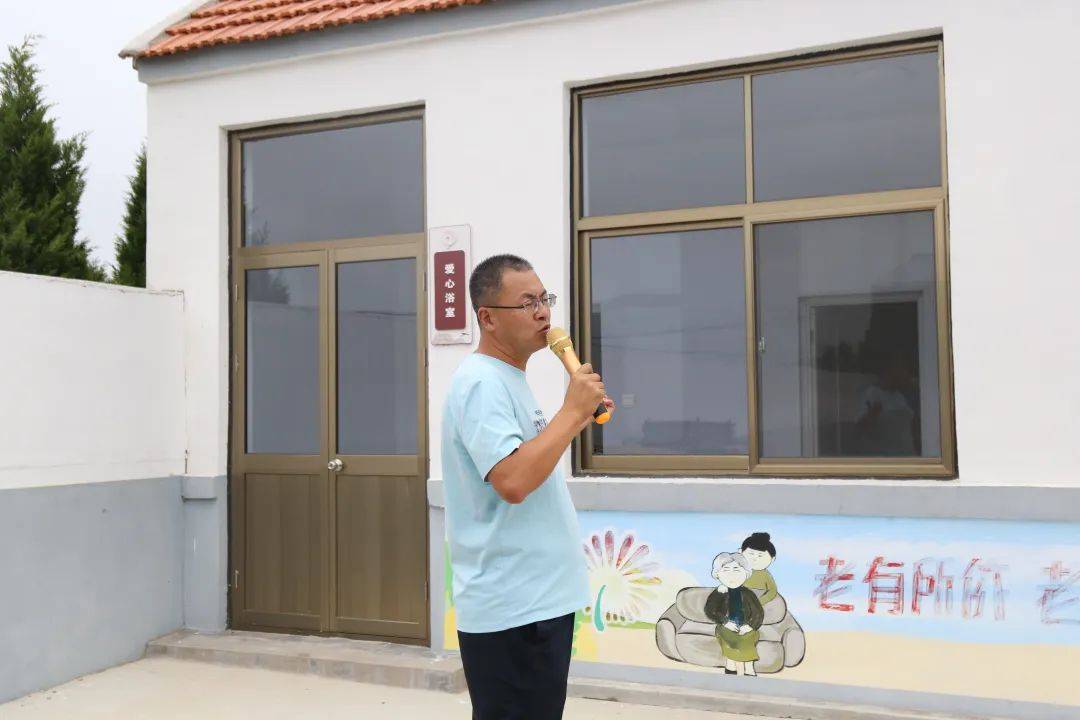 崖西镇东双顶村,大疃镇大泥沟村,上庄镇大李家村等处观摩学习,围绕村